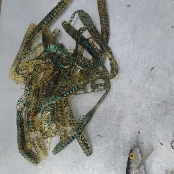 Fishing Lures Set with Silver and Green Colors - Picture 4 of 4